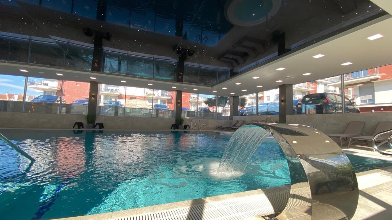 Apartament Magma Z Basenem Morska Klifowa Rewal Luaran gambar
