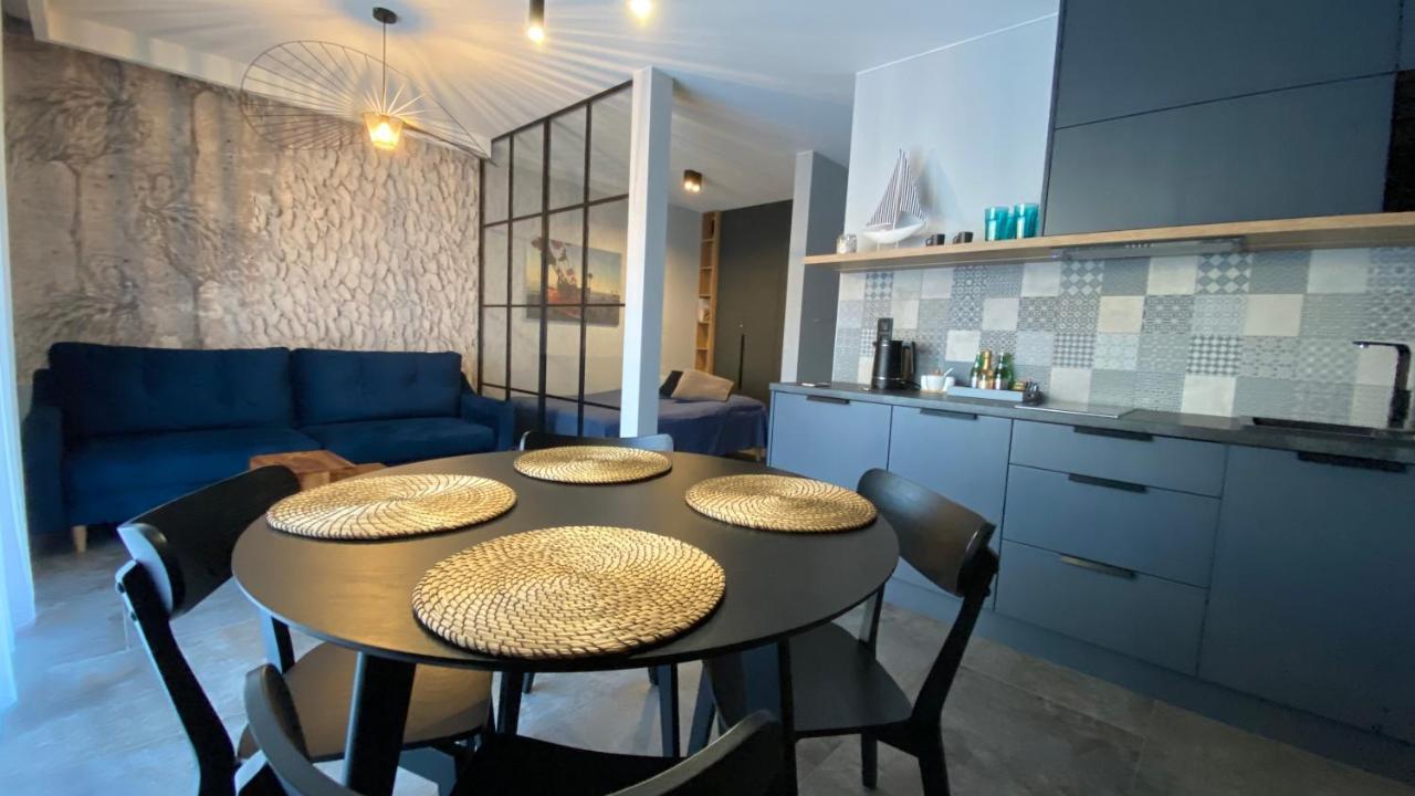 Apartament Magma Z Basenem Morska Klifowa Rewal Luaran gambar